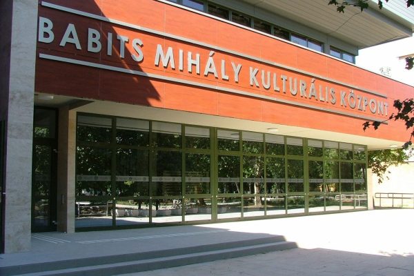 10291-babits-mihaly-muvelodesi-haz-es-muveszetek-haza-szekszard