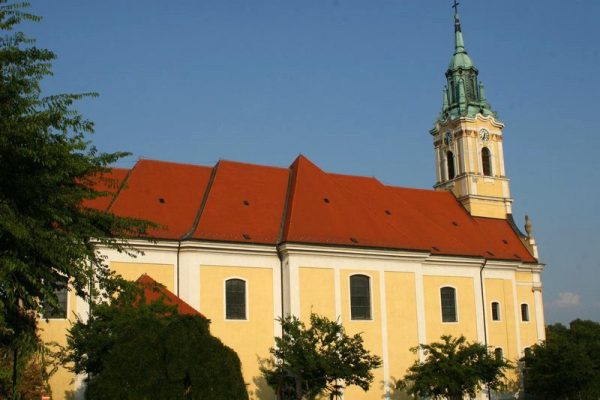 6641111121045510_szekszard_belvarosi_katolikus_templom-3