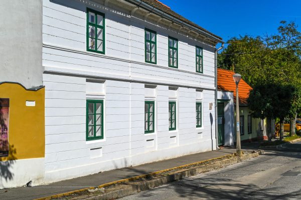 babits-szulohaza-01