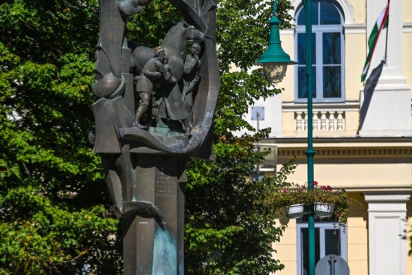 szent-laszlo-00